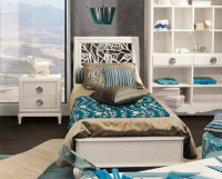 Кровать детская с резным изголовьем Deco